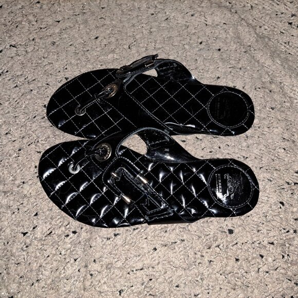 BURBERRY-Quilted Thong Sandal-Black Patent-Pefectly Resoled-Sz 6.5-Excellent - Picture 8 of 9